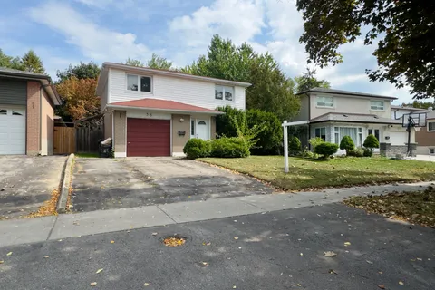 35 Sonmore Drive, ON M1S 1X3