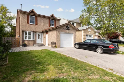 1518 Woodruff Crescent, ON L1V 3S6