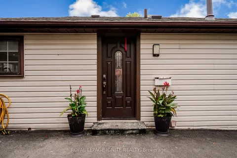 754 Downview Crescent, ON L1H 7W3