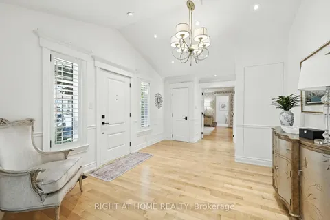 1549 Willowside Court, ON L1W 3P5