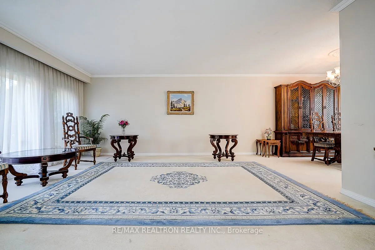 9 Eastlea Crescent, ON M1T 3A5