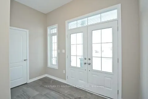 198 Crombie Street, ON L1C 0T4