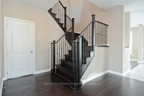 198 Crombie Street, ON L1C 0T4