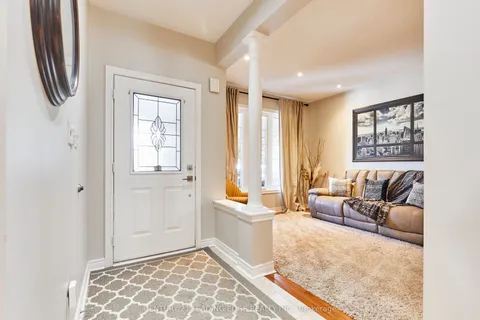 74 Darius Harns Drive, ON L1M 2G7