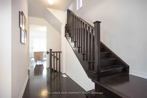 138 Christine Elliott Avenue, ON L1P 0R9