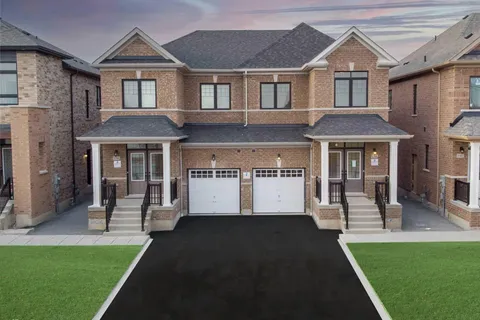 138 Christine Elliott Avenue, ON L1P 0R9