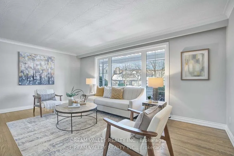 52 South Marine Drive, ON M1E 1A2