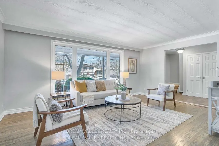 52 South Marine Drive, ON M1E 1A2