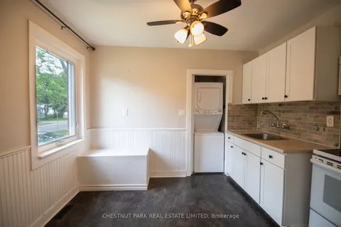 174 Gibbons Street, ON L1J 4Y3