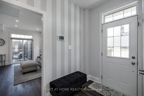 14 Seagrave Lane, ON L1T 0P2