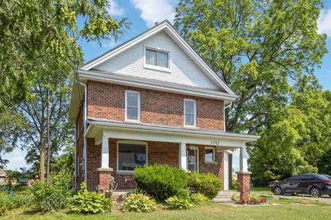1742 Lane Street, ON L1Y 1B6