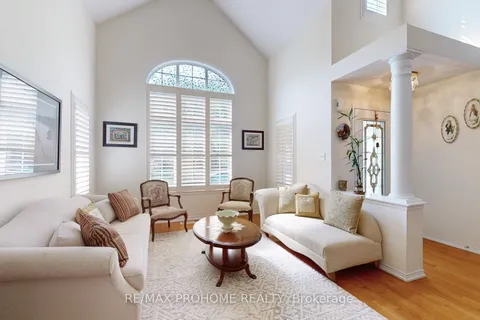 64 Grainger Crescent, ON L1T 4Y6