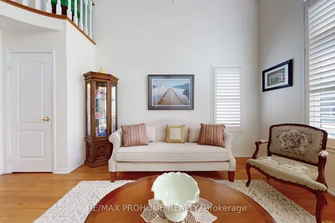 64 Grainger Crescent, ON L1T 4Y6