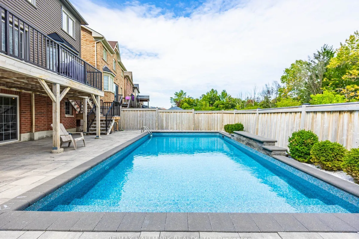 2417 Secreto Drive, ON L1L 0H6