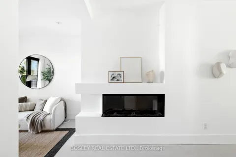 137 Munro Street, ON M4M 2B8