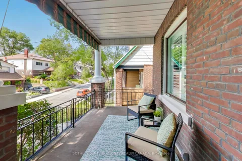 159 Glenmount Park Road, ON M4E 2N3