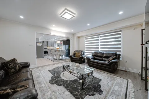 27 Oleary Drive, ON L1Z 1M9