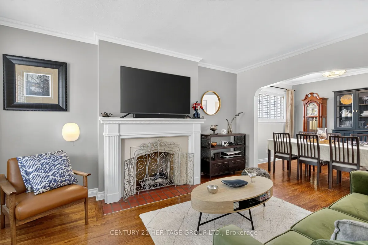 1269 Broadview Avenue, ON M4K 2T5