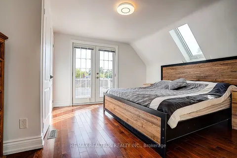 904 Parklane Avenue, ON L1G 1N8