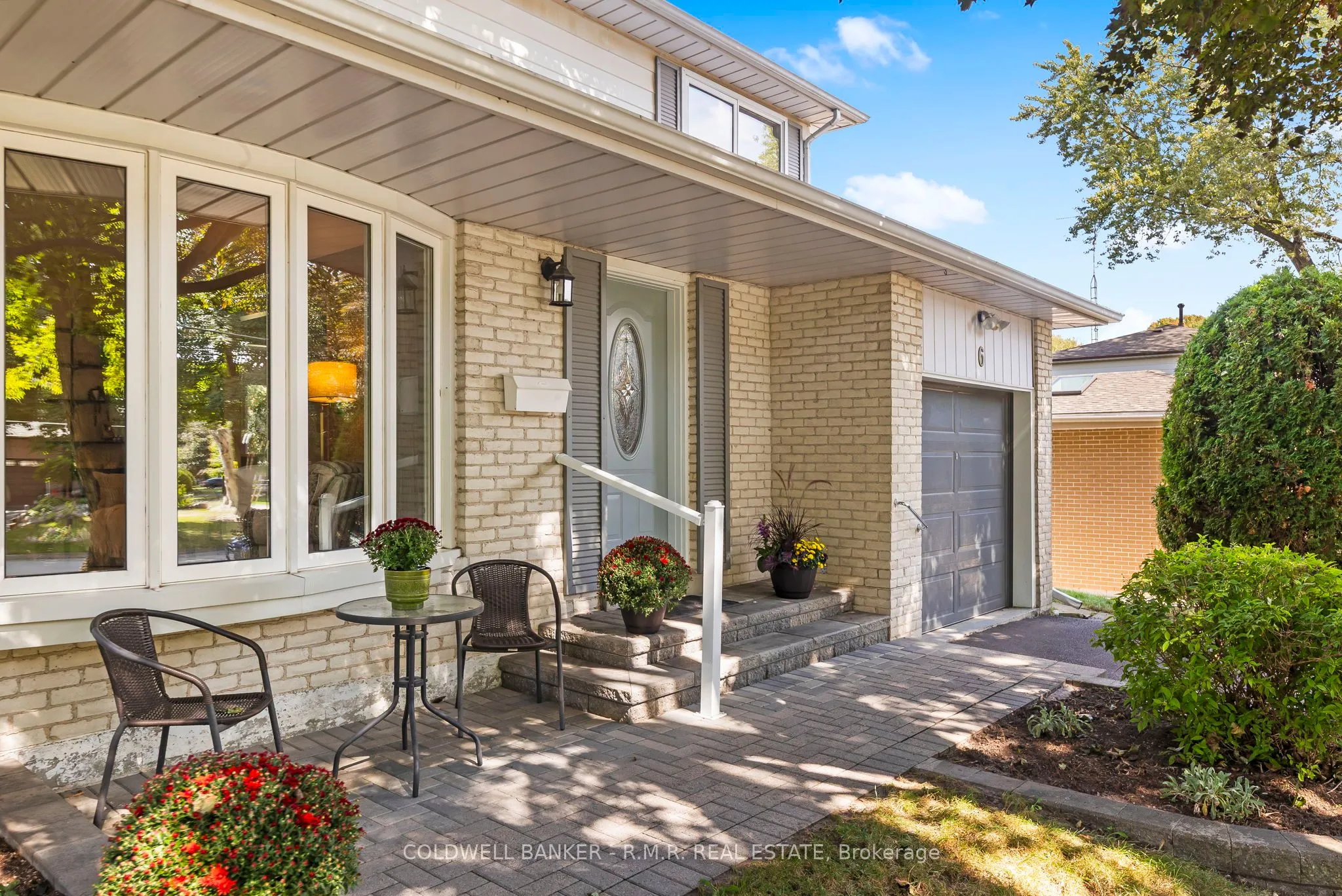 6 Carwin Crescent, ON L1S 6G6