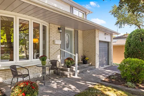 6 Carwin Crescent, ON L1S 6G6