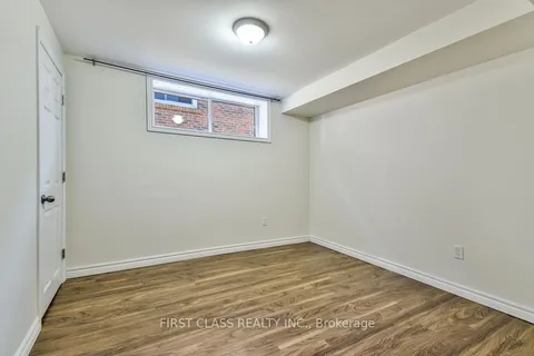 24 Fintona Avenue, ON M1E 1V3