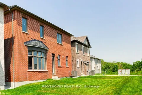 1423 Swallowtail Lane, ON L1X 0N8