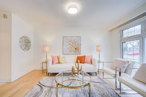 30 Deerfield Road, ON M1K 4X1