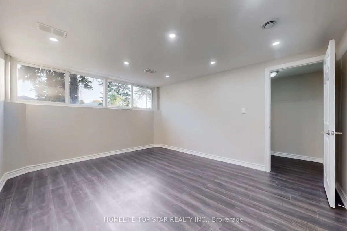 36 Belyea Crescent, ON M1J 1V7