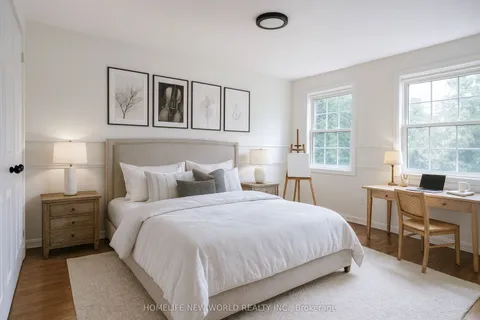 35 Chipperfield Crescent, ON L1R 1P1