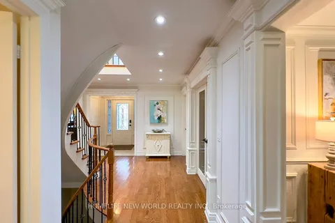 35 Chipperfield Crescent, ON L1R 1P1