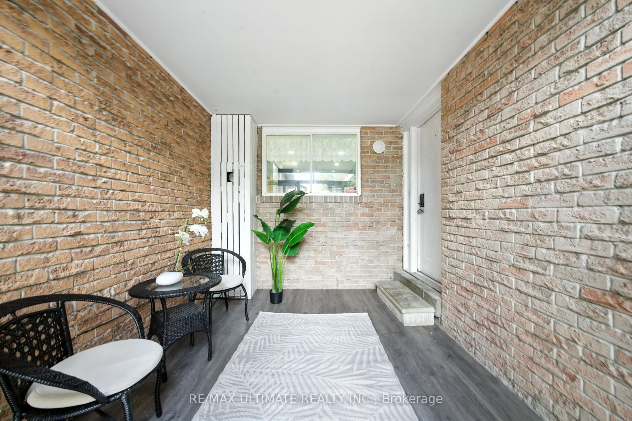 1553 Geta Circle, ON L1V 3B5