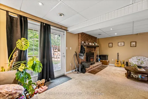 439 Fralicks Beach Road, ON L9L 1B6