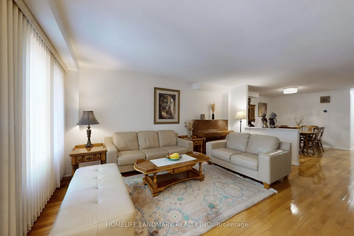 32 Coatsworth Crescent, ON M4C 5P5