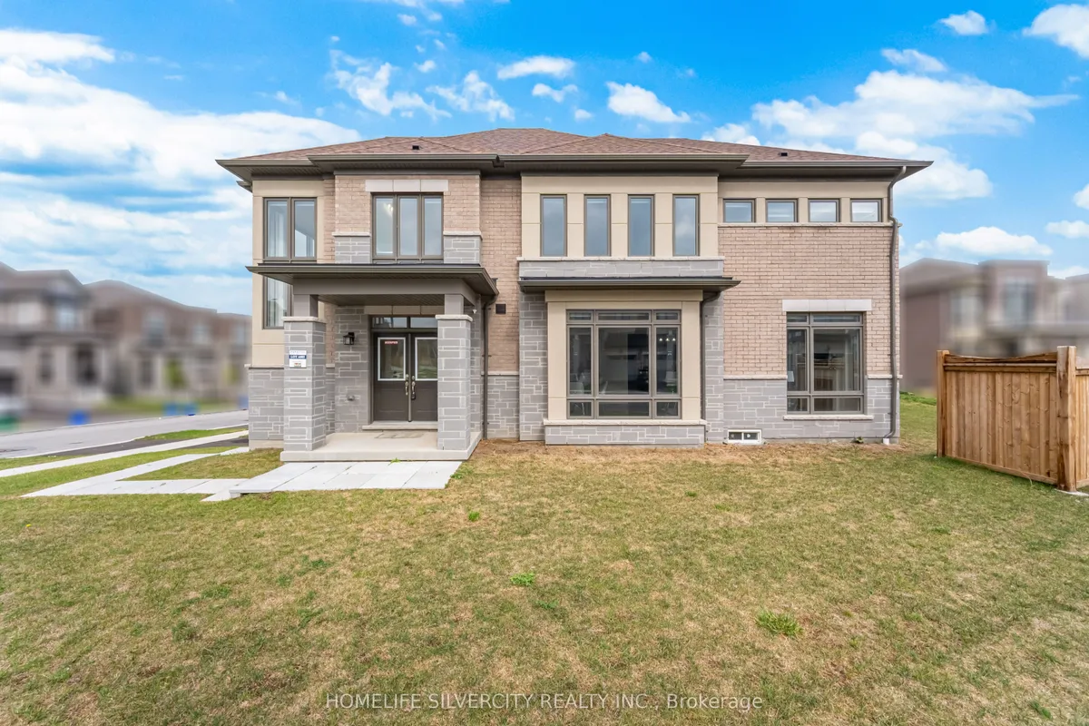 1 Armilia Place, ON L1P 0N9