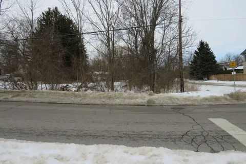 98 Euclid Avenue, ON M6J 2J9