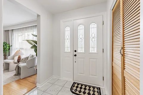 57 Allanford Road, ON M1T 2N3