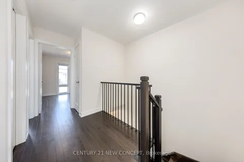 1671 Hidden Valley Glen, ON L1X 0H7