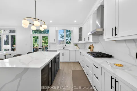 33 Maple Street, ON L1S 1V5