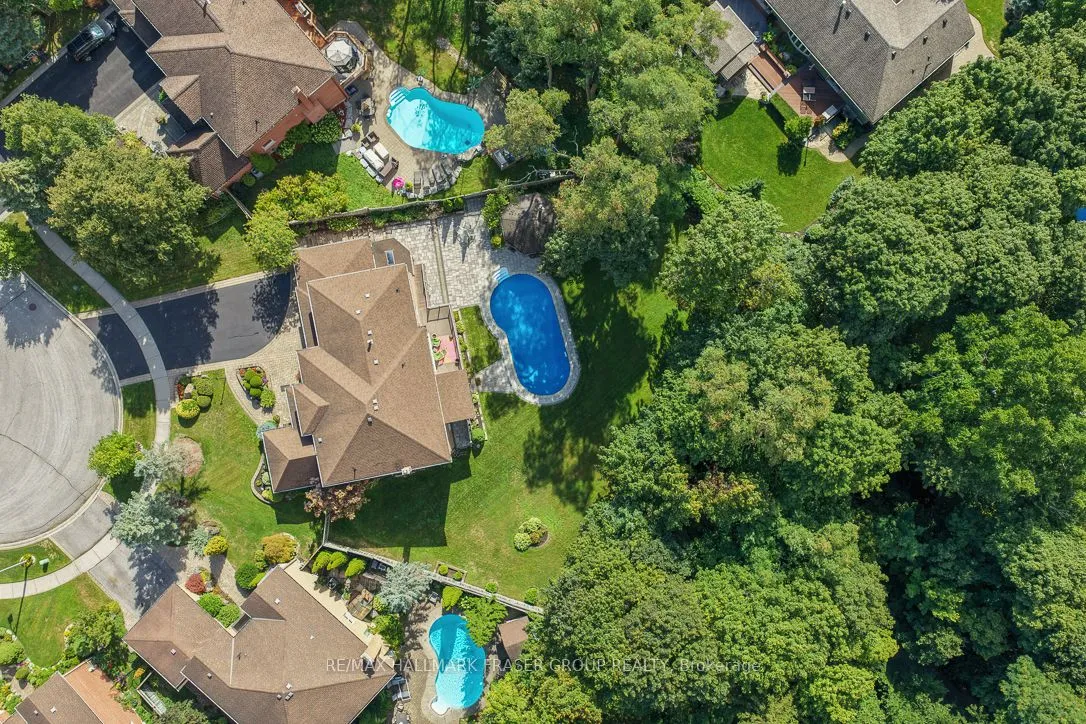 37 Leah Crescent, ON L1T 3J2