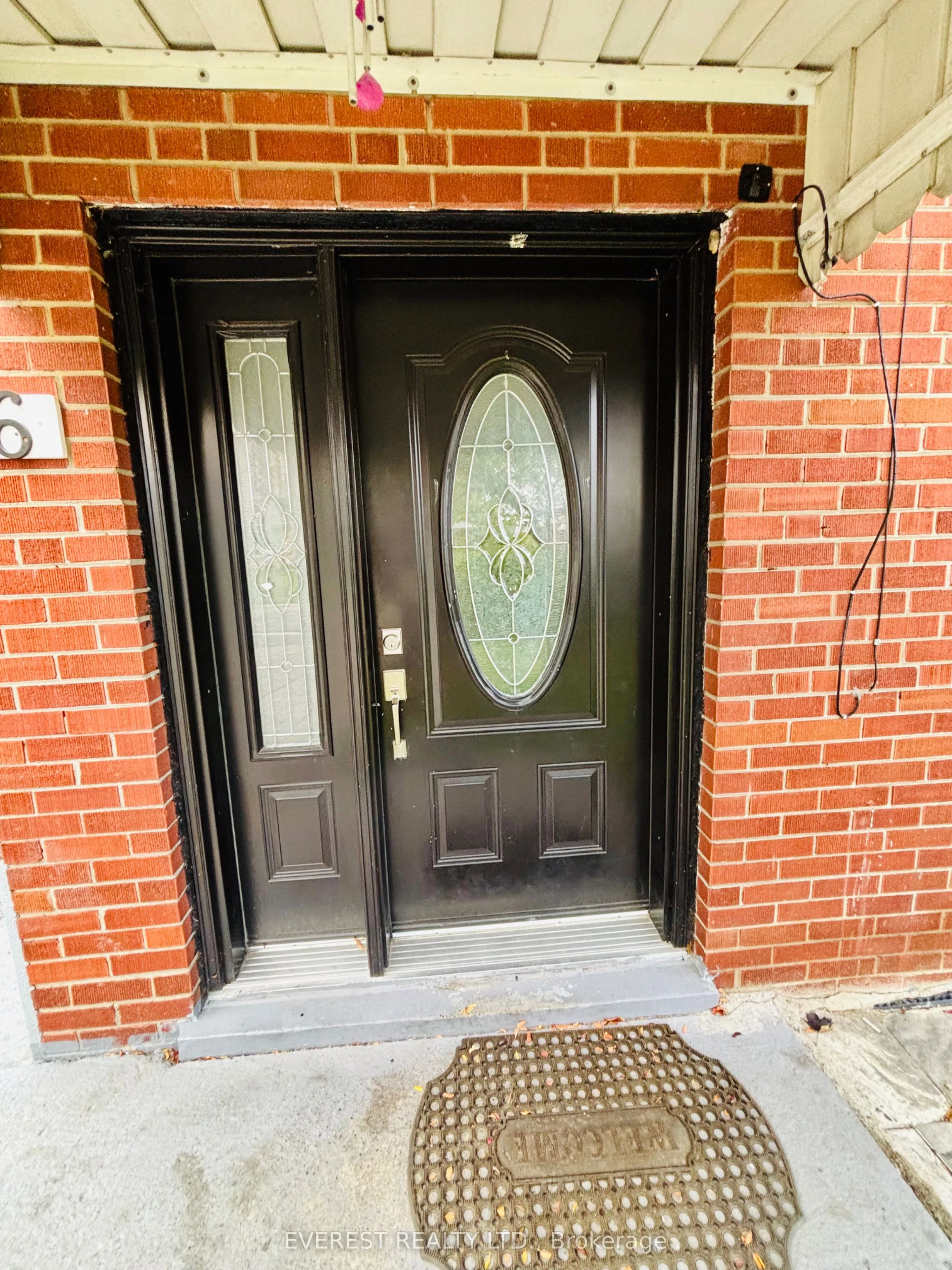 6 Maretta Avenue, ON M1K 3X7