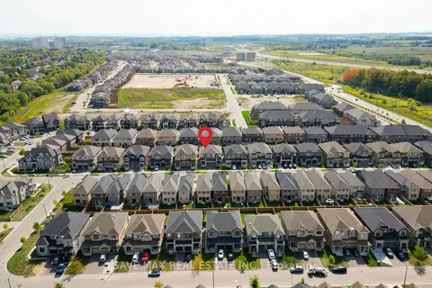 41 Closson Drive, ON L1P 0M9