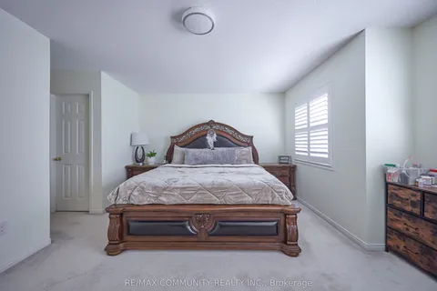 9 Ainley Road, ON L1Z 0S4