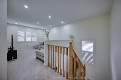 9 Ainley Road, ON L1Z 0S4