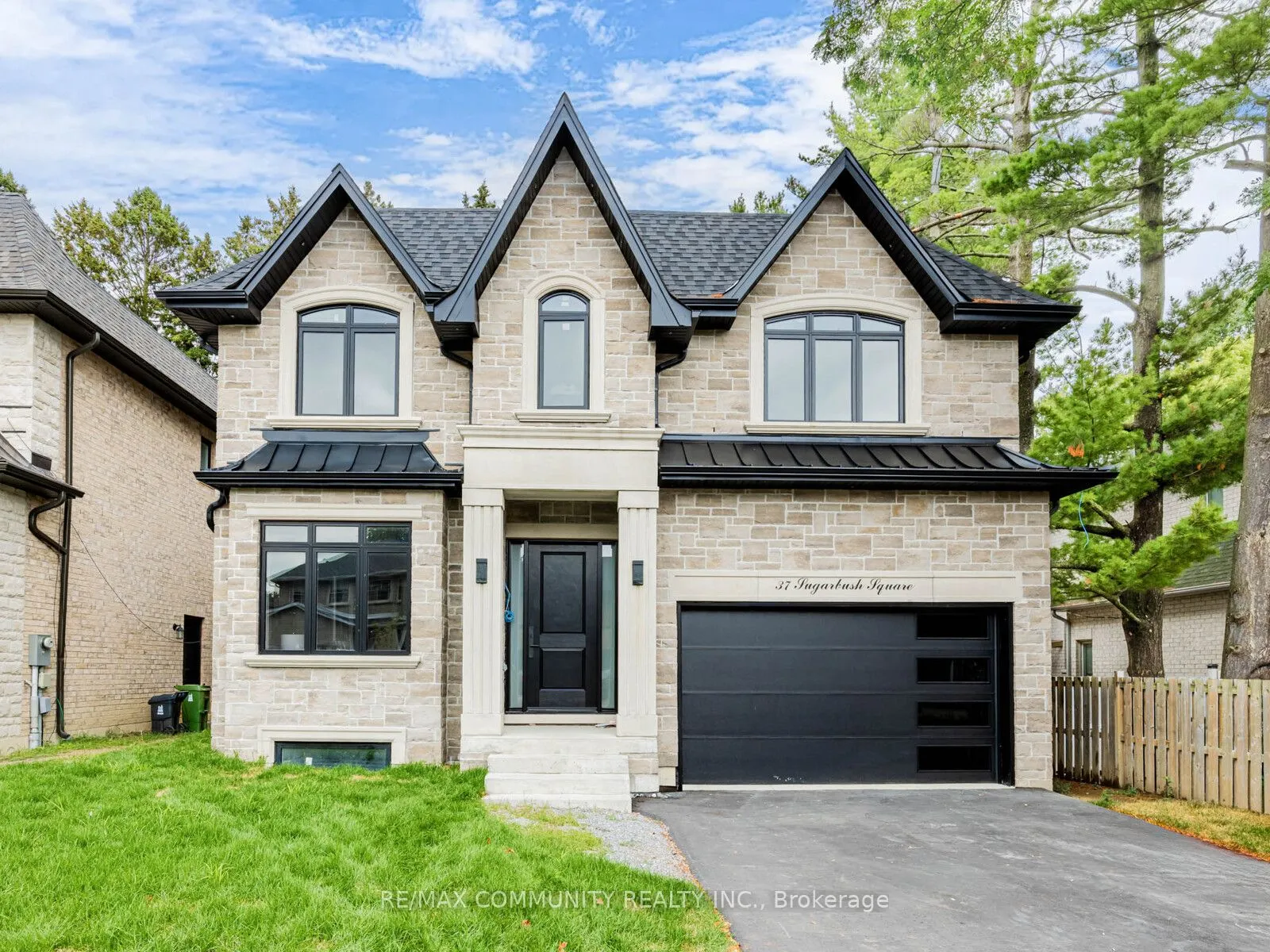 37 Sugarbush Square, ON M1C 3M6