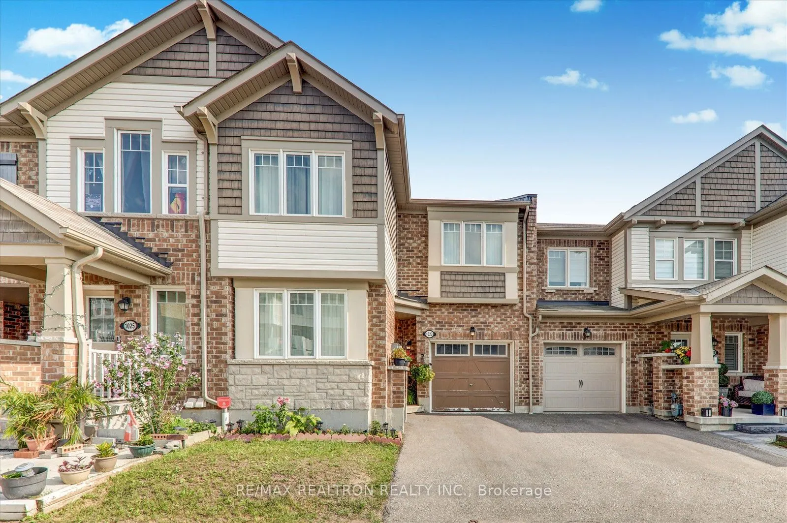 1023 Dragonfly Avenue, ON L1X 0E9