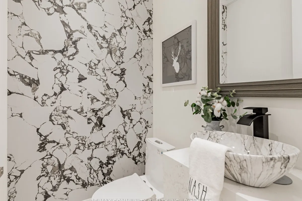 43 Sugarbush Square, ON M1C 3M6