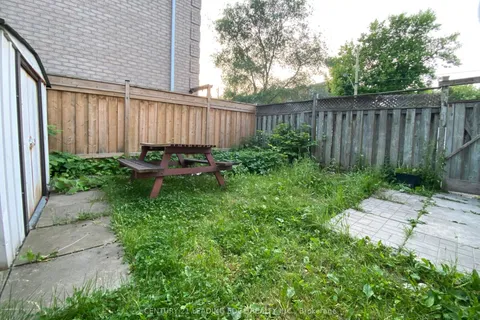 82 Meighen Avenue, ON M4B 2H5