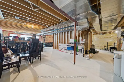 24 Burning Springs Place, ON L1M 0K1