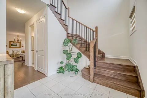 13 Toulouse Street, ON L1P 0J2